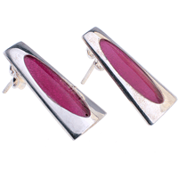 Серебряные серьги-гвоздики с темно-розовой эмалью Эквадор