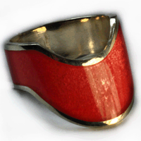 Серебряное кольцо с красной эмалью Эквадор