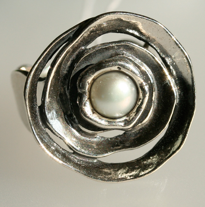 Серебряное кольцо с жемчужиной Израиль